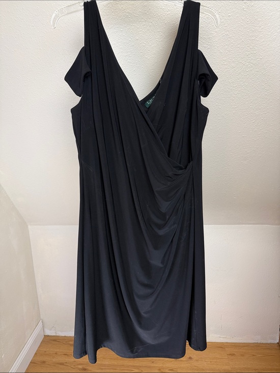 Lauren Ralph Lauren Dresses & Skirts - NWT LAUREN Ralph Lauren Black Elegant Cocktail Dress 16W